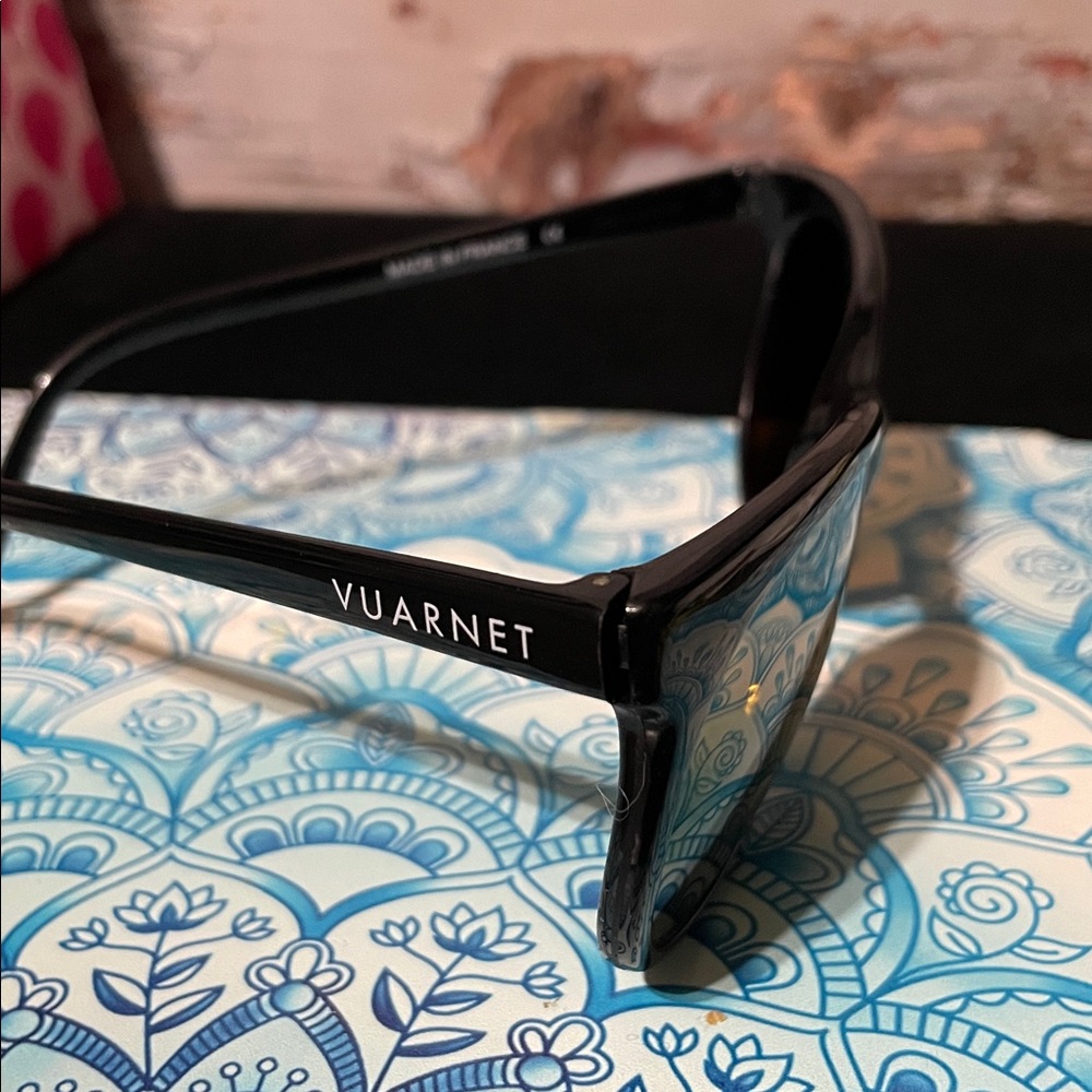 Vuarnet VL0002 OG Cat eyes. Black Sunglasses with Brown Mirrored Lenses. - Picture 5 of 9